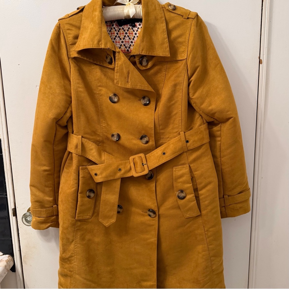 Steve Madden Mustard Moleskin Trench Coat. 
Size L